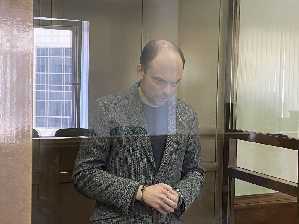 Supremo russo mantém pena de opositor Kara-Murza, advogada teme pela vida dele
