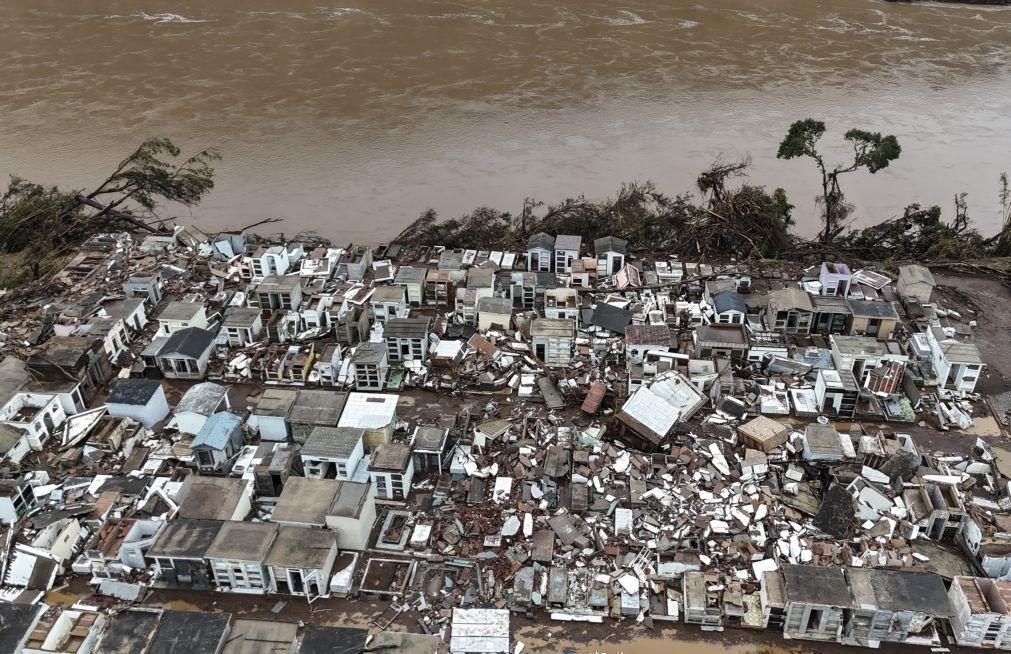 Sobe para 150 o número de mortos nas inundações no sul do Brasil