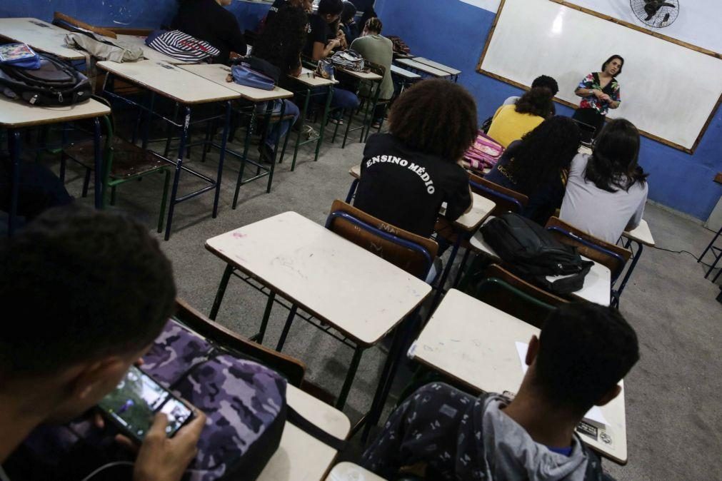 Brasil tem 11,4 milhões de jovens e adultos que não sabem ler nem escrever