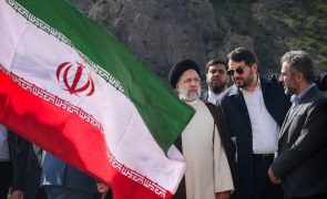 Média estatal do Irão anuncia morte do Presidente Raisi em queda de helicóptero