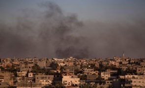 Israel prossegue ataques a Rafah um dia após TIJ ordenar cessar-fogo