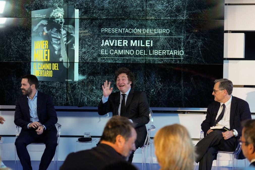 Deputados argentinos acusam Milei de usar fundos públicos em viagem a Espanha