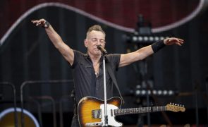 Springsteen adia quatro concertos por problemas de voz