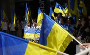 Comunidade ucraniana reúne-se em Lisboa em apoio a Zelensky