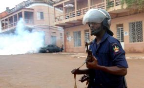 Polícia guineense lança gás lacrimogéneo para dispersar militantes do PRS