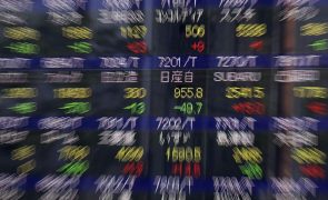 Bolsa de Tóquio fecha a perder 0,89%