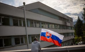 Primeiro-ministro eslovaco pronto para retomar funções no final de junho