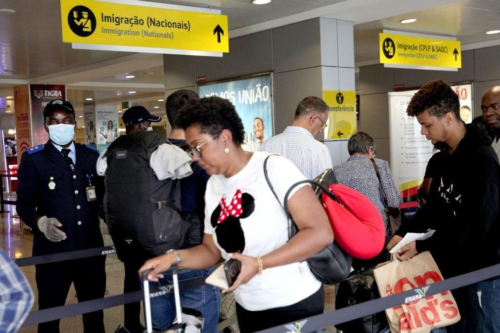 Angolanos apreensivos com novas regras migratórias receiam alterações do visto CPLP