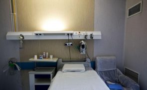 Hospitais privados de Portugal e Espanha preocupados com escassez de profissionais de saúde