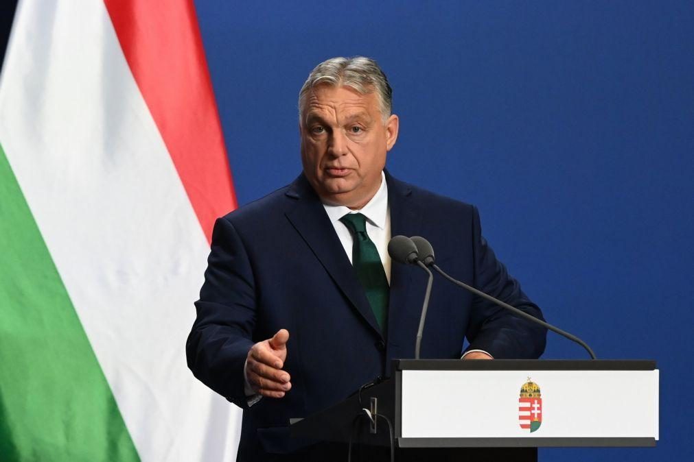 PM húngaro diz que multa de 200 ME de tribunal europeu é escandalosa e inaceitável