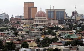 Governo angolano ocupou quase 50% e MPLA 80% nos media estatais em três meses -- relatório