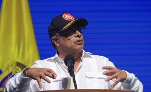 Presidente da Colômbia desiste de participar em cimeira na Suíça