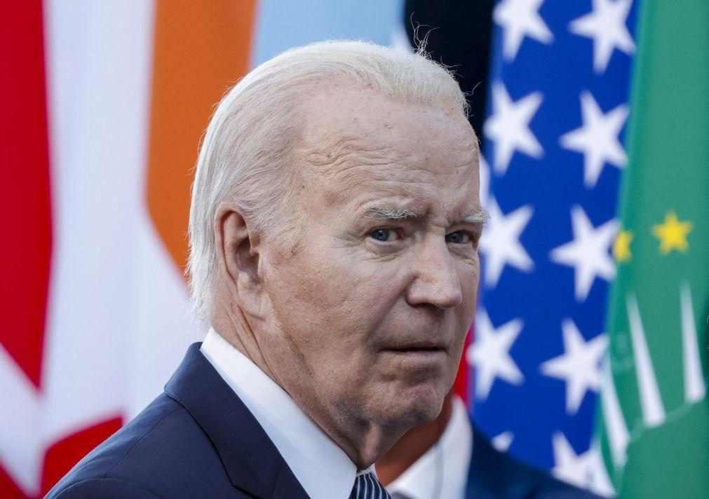 Campanha de Joe Biden angaria mais de 28 milhões de dólares numa única ação