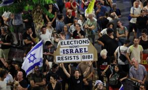 Manifestantes mantêm protestos em Israel contra Netanyahu