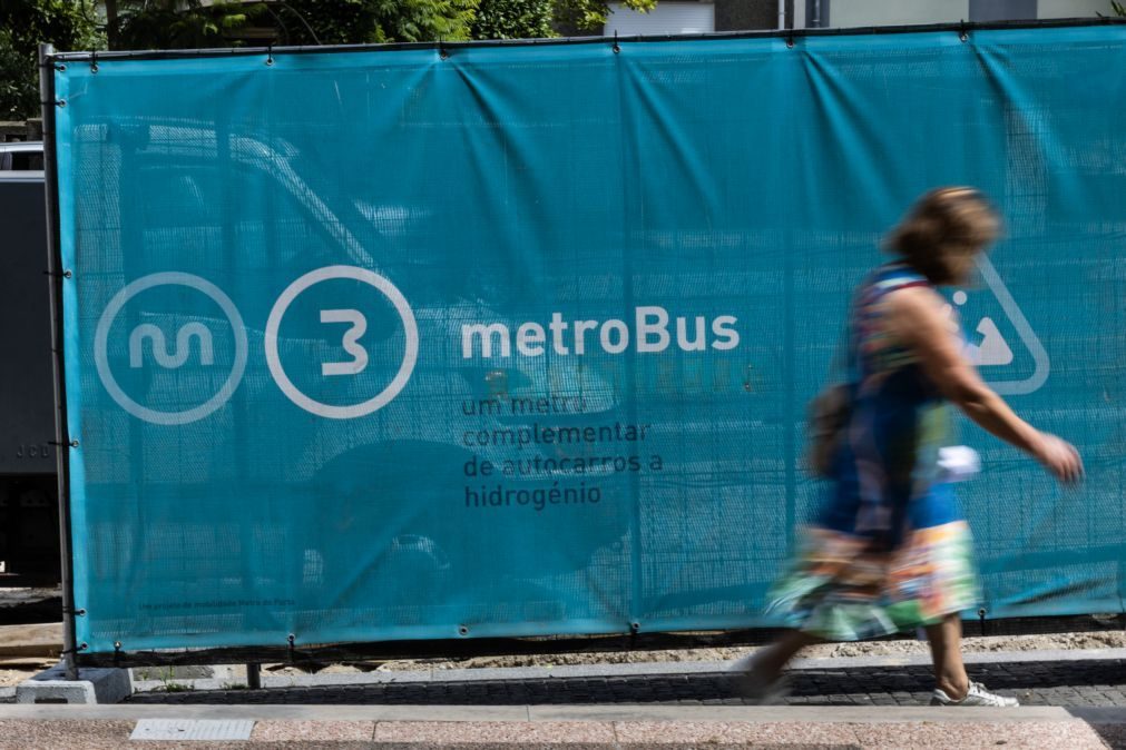 'Metrobus' pronto até agosto e primeiro veículo chega no final de setembro ao Porto