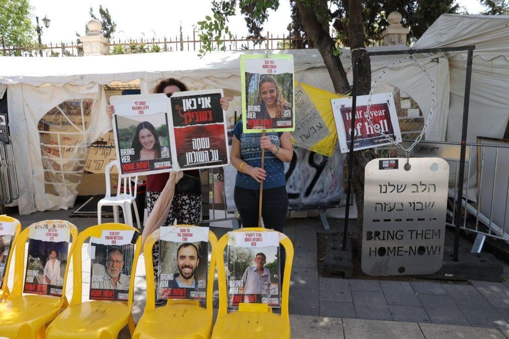 Negociador israelita garante que várias dezenas de reféns estão vivos
