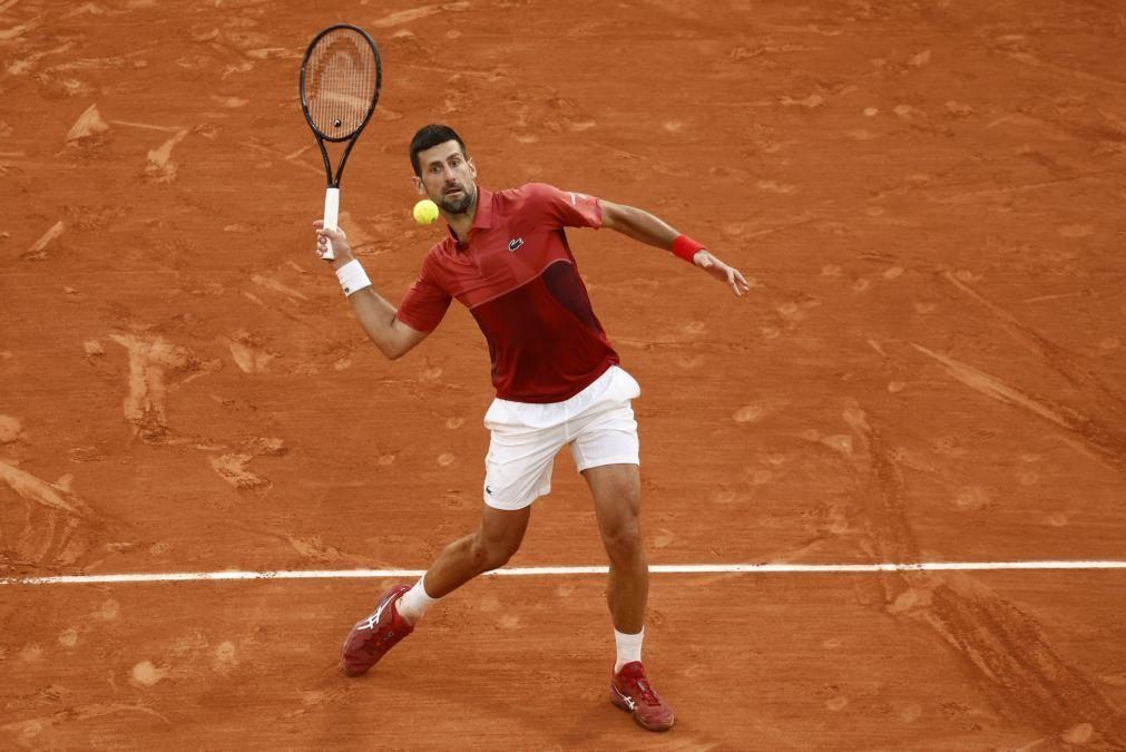 Novak Djokovic confirmado nos JO Paris2024, apesar da operação ao joelho