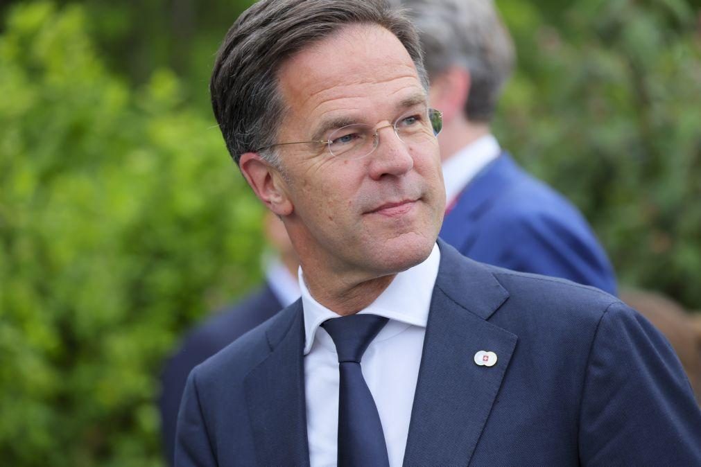 Stoltenberg apoia Rutte como seu sucessor na NATO