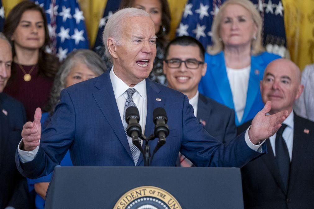 Aprovação de Biden é negativa em 45 estados mas sondagens dão-lhe vitória eleitoral