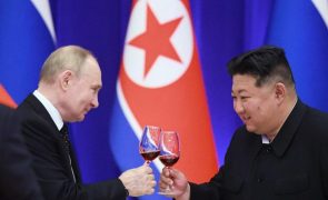 Putin admite envio de armas à Coreia do Norte e adverte Seul