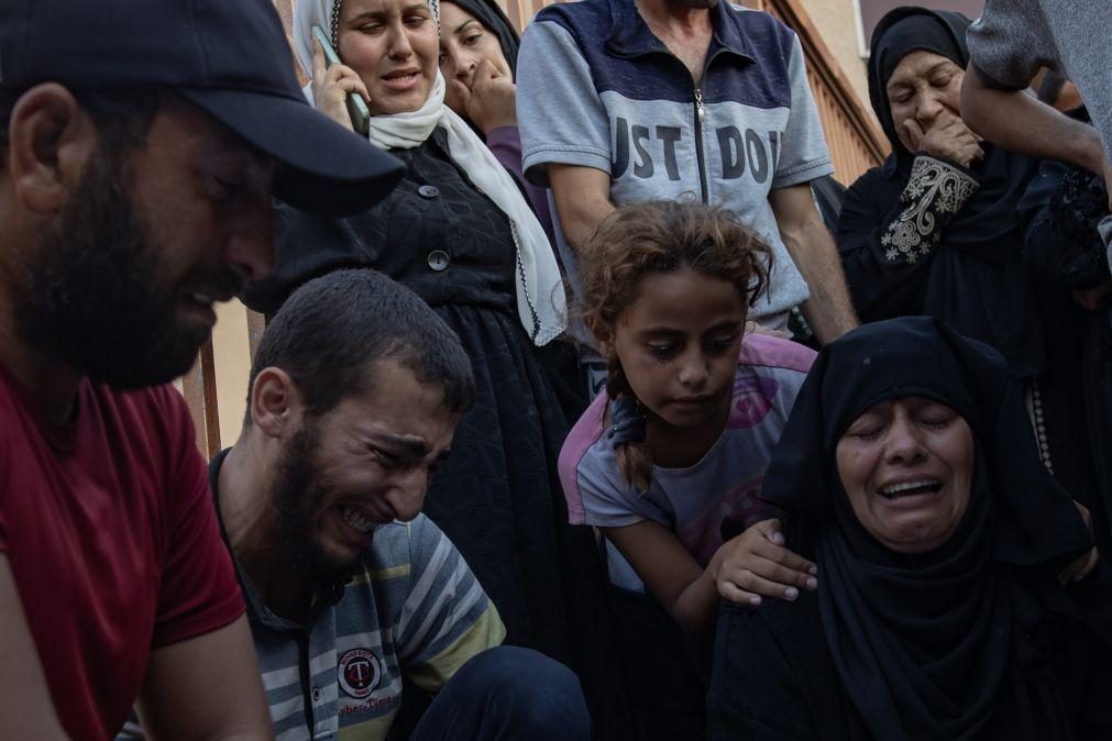 Pelo menos 52 mortos em bombardeamentos contra campo de refugiados em Gaza
