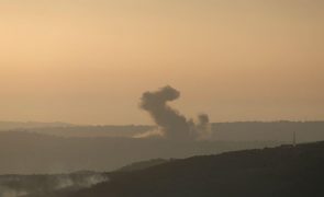 Israel bombardeia leste do Líbano enquanto era combatido incêndio