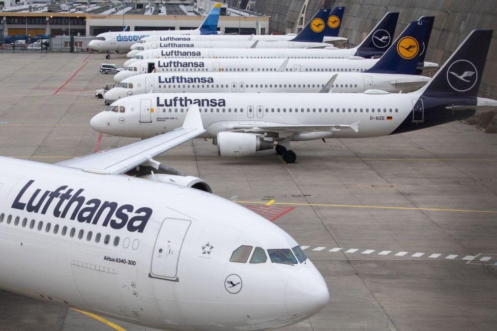 Lufthansa vai aplicar taxa até 72 euros por voo devido ao custo do combustível limpo