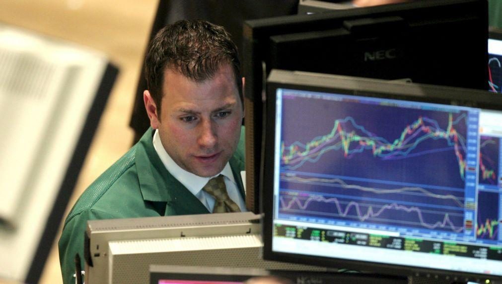 Bolsa de Tóquio abre a perder 0,64%