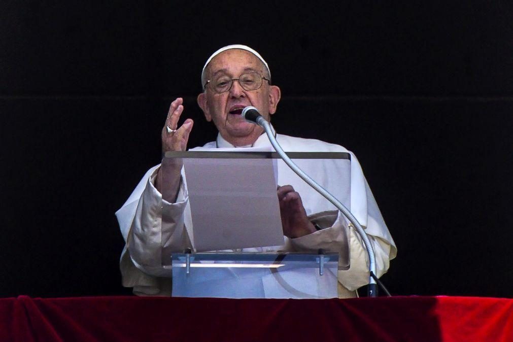 Papa lamenta perseguição e discriminação de cristãos pelo mundo por causa da sua fé