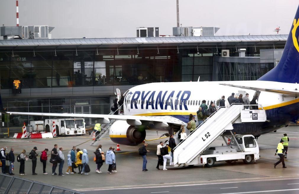 Tráfego de passageiros da Ryanair subiu 11% em junho para 19,3 milhões de pessoas