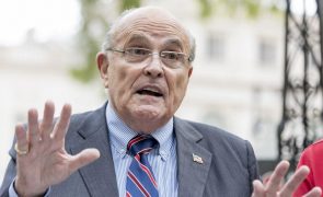 Ex-autarca de Nova Iorque Rudolph Giuliani expulso da advocacia por falsidades sobre Trump