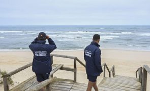 Três pessoas ainda desaparecidas após naufrágio de barco na zona de Leiria