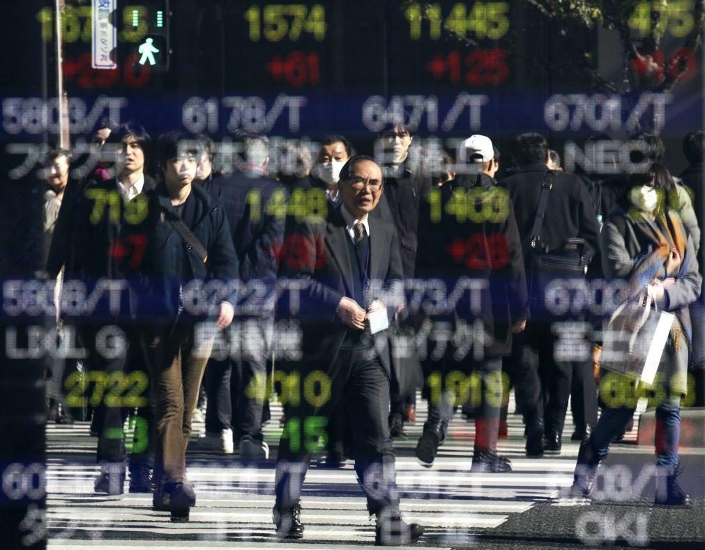 Bolsa de Tóquio abre a ganhar 0,41%