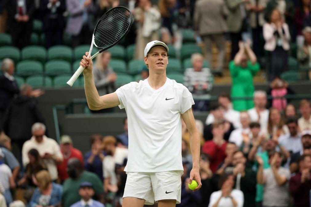 Wimbledon: Jannik Sinner apura-se para os quartos de final