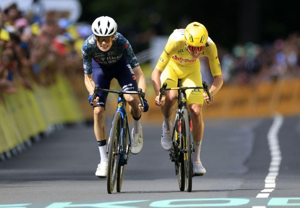 Vingegaard bate Pogacar ao sprint para vencer 11.ª etapa do Tour
