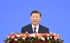 Xi pede ao Partido Comunista Chinês 