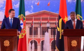 Portugueses devem continuar a ser motor de crescimento em Angola -- primeiro-ministro