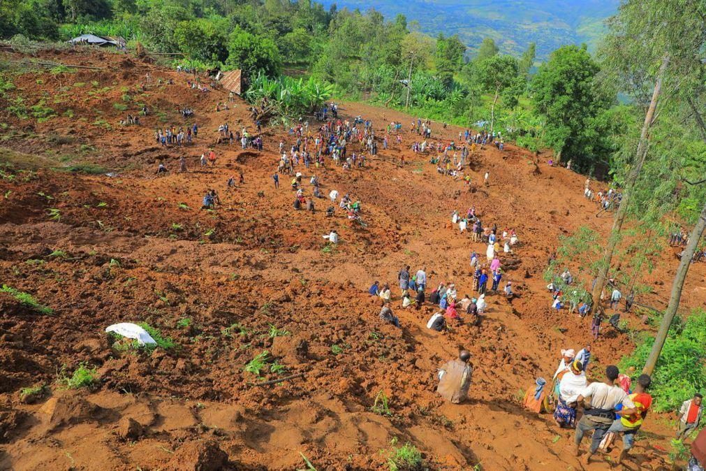 Sube para 257 o número de mortos em deslizamento de terras na Etiópia