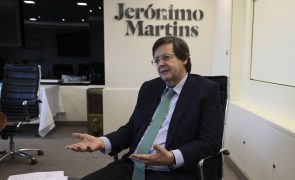 Jerónimo Martins acentua perdas e cai 18,99% para mínimo de três anos