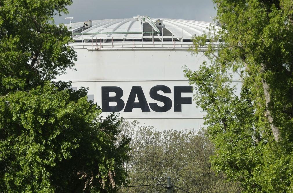 Lucro da alemã BASF desce 12,8% para 1.797 ME no 1.º semestre