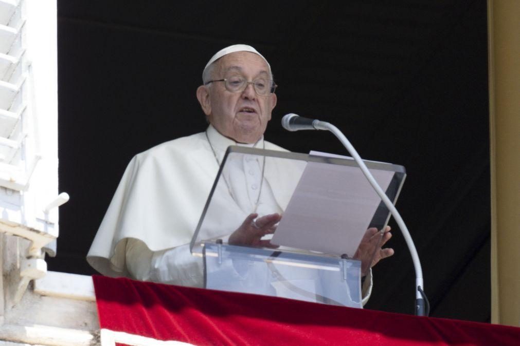 Papa Francisco afirma que as guerras são um escândalo intolerável