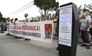 Protesto na Amorim com 300 operários a pedir aumentos e fim da 