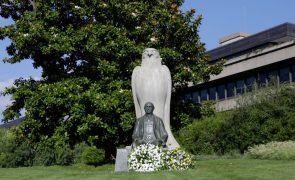 Gulbenkian atribui bolsas de mestrado a estudantes dos PALOP de ciências e biologia