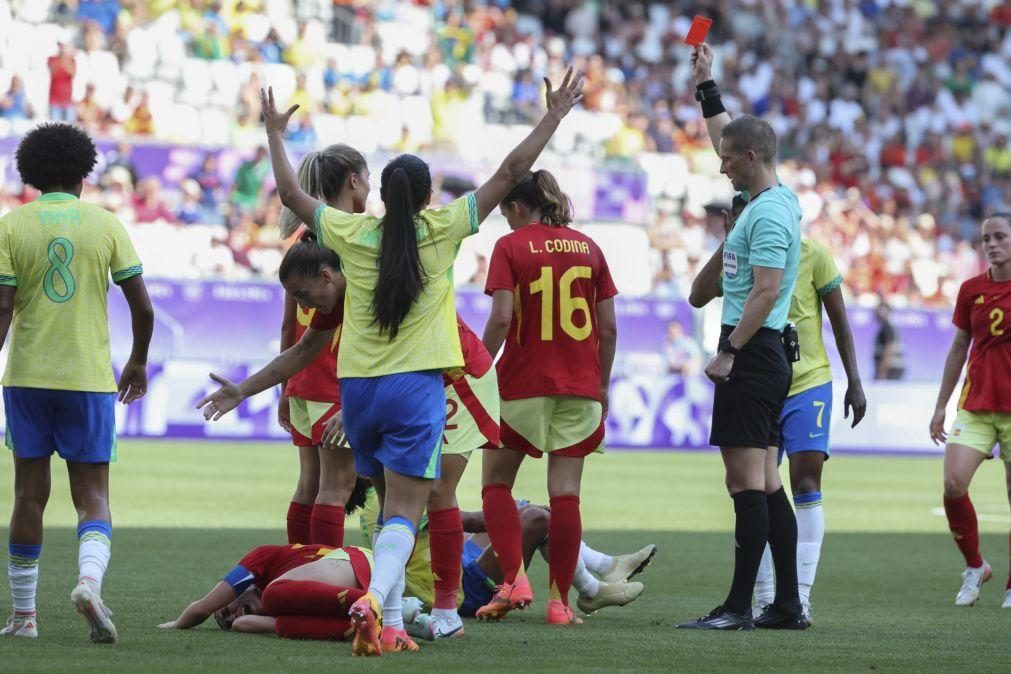 Brasileira Marta expulsa no possível adeus à carreira internacional