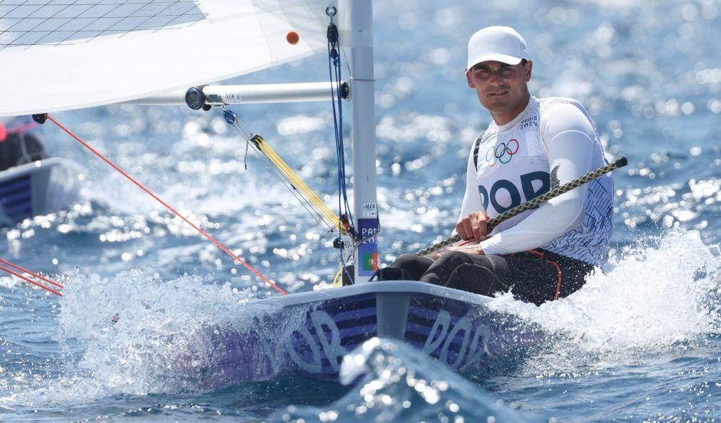 Marques vence 6.ª regata e sobe a9.º em ILCA 7 em Marselha