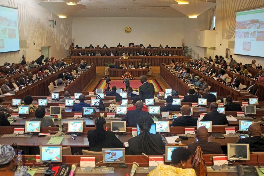 Parlamento moçambicano inicia hoje última semana de trabalhos da legislatura