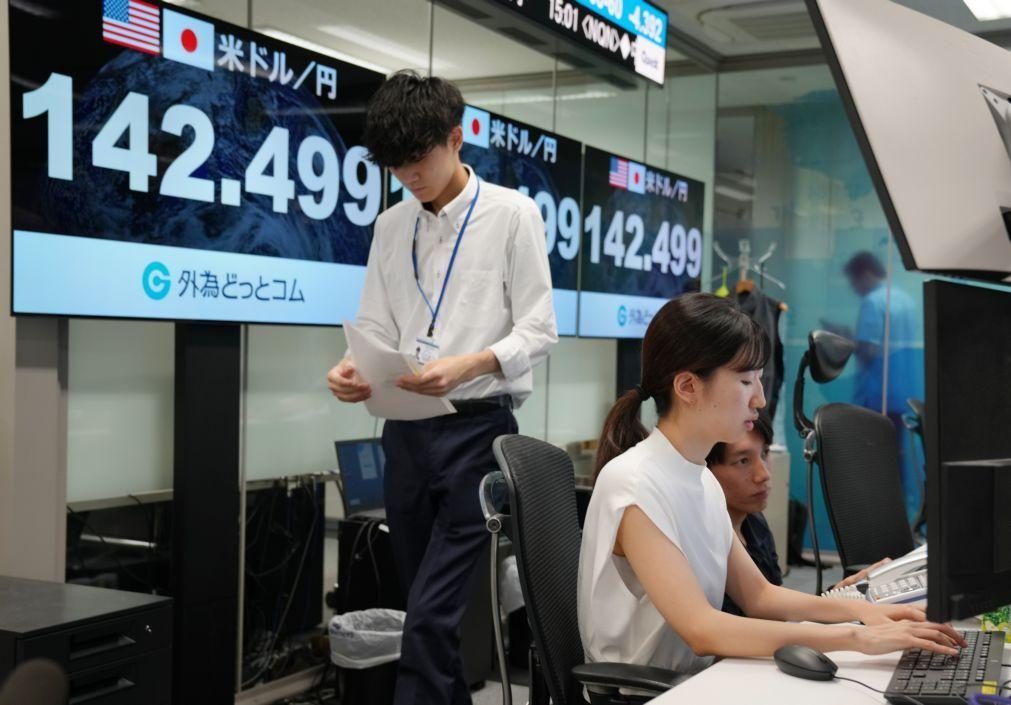 Nikkei recupera e fecha com a maior subida desde 2008