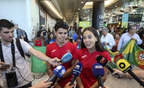 Triatleta Melanie Santos garante estar bem de saúde