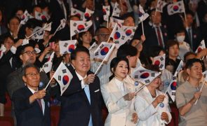 Presidente sul-coreano propõe novo grupo de trabalho com Coreia do Norte