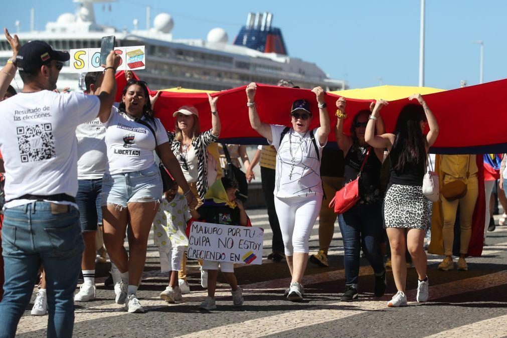 Manifestações juntam venezuelanos pelo mundo contra resultados eleitorais